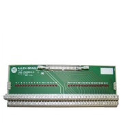 Digital Interface Module ControlLogix, fixed terminal block, 40point digital IFM, 2A per circuit/ 12A per module, 10..30 AC/DC, Allen-Bradley